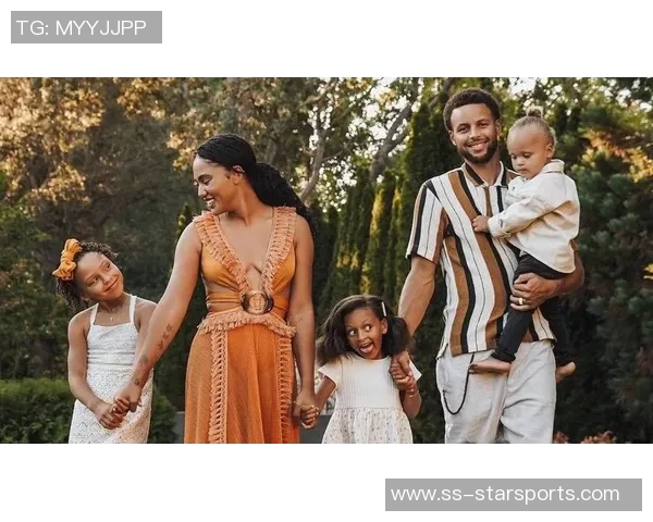 夸梅分析库里与库嫂的信任关系及婚前协议缺失的潜在风险